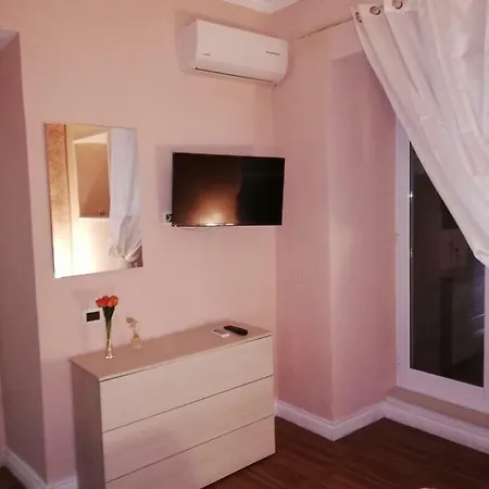 Chiaia 100 Appartamento Napoli